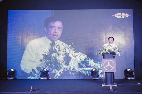 Phó chủ tịch tỉnh Nghệ An phát biểu