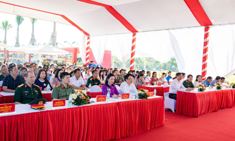 Các loại bàn ghế sự kiện phổ biến hiện nay